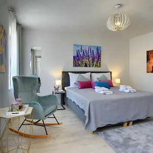 D&a Center With Free Parking Appartement Pula